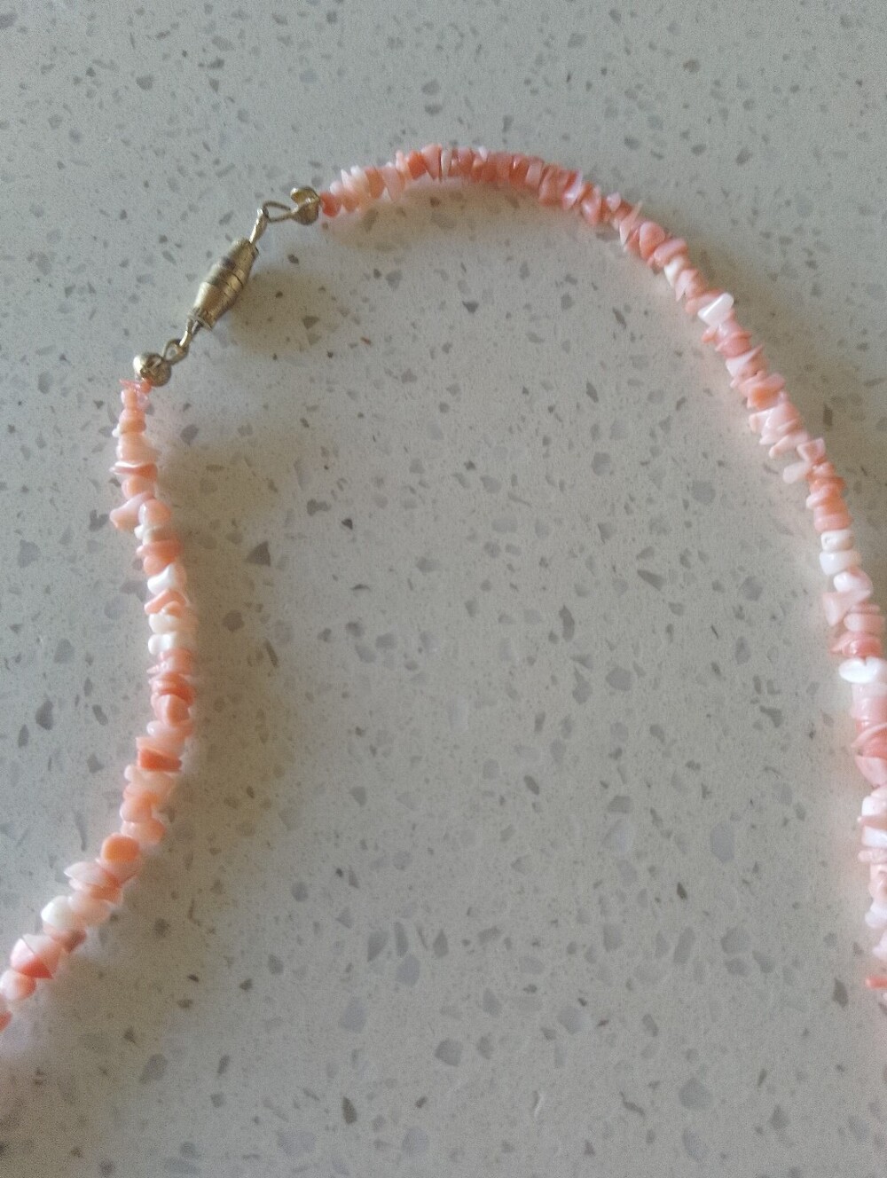 Pink Shell Necklace - Picture 3 of 4